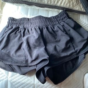 Lululemon hottie hot shorts